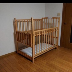 ベビーベッド　2方向オープン　の画像