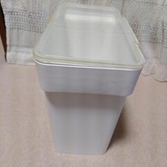 山崎実業 ５キロ米びつの画像