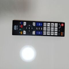 シャープアクオス液晶20型テレビ。メインのテレビではなくたまにしか見ていませんでした。画像、音声ともにきれいです！。の画像