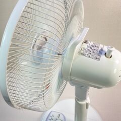 動作確認OK  YAMAZEN  山善 リビング扇風機30cm 2022年製 NMT-K30の画像