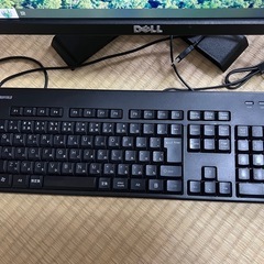 Dell E228WFPc 22インチモニター&キーボードの画像