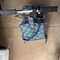 歩行補助車の画像