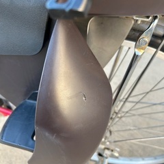 赤 電動アシスト自転車 チャイルドシート付きの画像