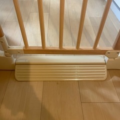 【リッチェル】木のオートロックゲートの画像