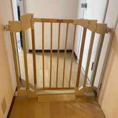【リッチェル】木のオートロックゲート