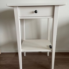【IKEA】ベッドサイドテーブル