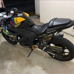 YZF-R25の画像