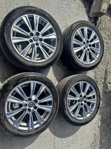 30アルヴェル　純正ホイール