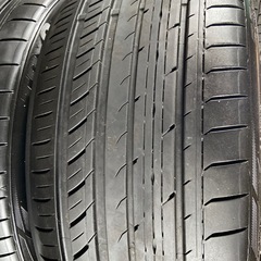 285/30R21 2本　245/35R212本　の画像