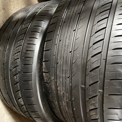 285/30R21 2本　245/35R212本　の画像