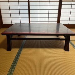 赤黒ツートンカラー和風ローテーブルの画像
