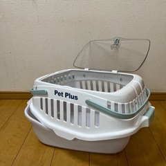 【交渉中】ペットキャリー+ペットトイレ2種　まとめ売りの画像