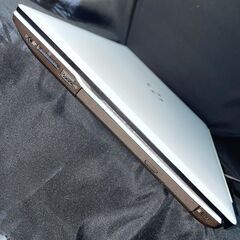 188【美品 2023年製】LIFEBOOK 第5世代Ryzen7 16GBの画像