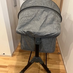 ベビーベッドの画像