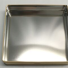 JME078S)ヨーロッパ雑貨 ブリキ缶 小物入れ 置物 中古品【取りに来られる方限定】の画像