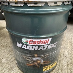 【お引き取り決定】Castrol カストロール 20L 5W-3...