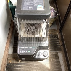 ダイキン石油ファンヒーターの画像