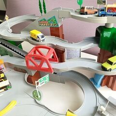 【取引中】トミカ峠やまみちドライブ トミカ5台付きの画像