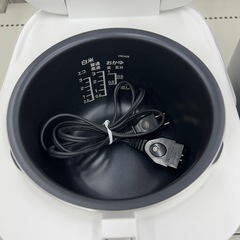 リユースのサカイ東金店 YAMADA マイコン炊飯ジャー 22年製 ３合炊き ※扉ヒビあり TJ13226の画像