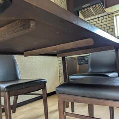 ダイニングテーブルセットですの画像