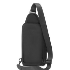 tumi クロスボディバッグ　スリングバッグ　の画像