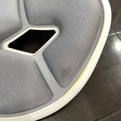 【定価6000円】DEZIYUA(デズヤ) 骨盤サポートチェア　姿勢矯正　腰サポート　椅子の画像