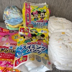 スイミングパンツＬサイズとおむつＬとBIGの画像