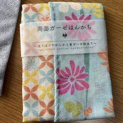 ★新品★プレゼントにも！　ガーゼはんかちの画像