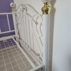 差し上げます。廃盤ニトリのお姫様シングルパイプベッド　の画像