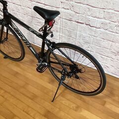 【大人用】整備済中古クロスバイク風シティ車 サカモトテクノ700cエアーオン 黒色 <自転車のオオムラ 静岡店>の画像