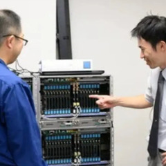 ▼正社員：弱電工事の作業員【未経験OK】▼ 年間休日121日！残業も少なめで働きやすさ◎ 社内イベントあり！ワイワイとした雰囲気のいい職場◎ 定着率ほぼ100％！平均18年勤続で腰を据えて長く働ける◎の画像