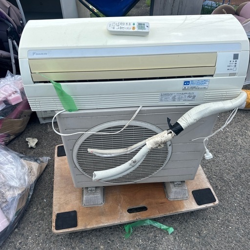 ダイキン　エアコン　リモコン付き
