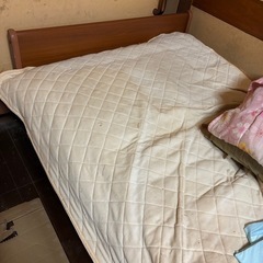 介護ベッドの画像