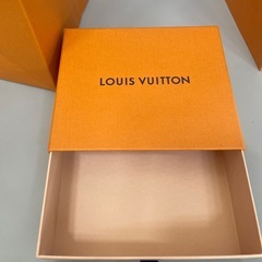 LOUIS VUITTON ルイヴィトン　紙袋　箱の画像