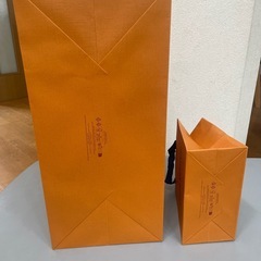 LOUIS VUITTON ルイヴィトン　紙袋　箱の画像