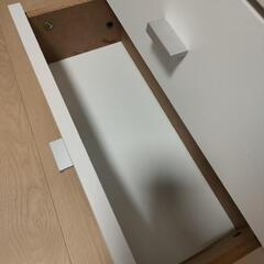 キャスター付きドレッサー　の画像