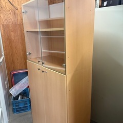 木製キャビネット　書庫　本棚　ショーケース の画像