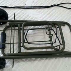 金属製キャリーの画像