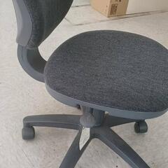 事務　椅子　イスの画像