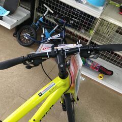 クロスバイク　specialized　28インチ　（700×32Ⅽ）243726N　イエロー　2018年製の画像