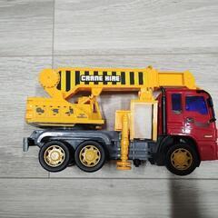 クレーン車（大きめ）の画像