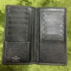Louis Vuitton メンズ財布　タイガの画像