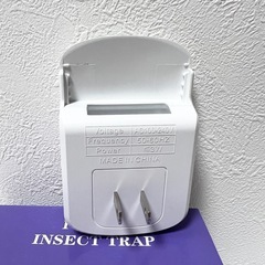 コバエ取り 粘着捕虫器 UV光源誘引式 LED 蚊取り器の画像