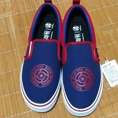 スニーカー(新品)の画像