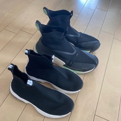 ZARA キッズ　ソックスシューズ　19センチぐらいの画像