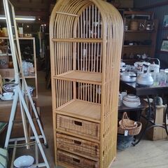 ラタンのラック 飾り棚 引き出し チェスト 籐家具 昭和レトロ　...