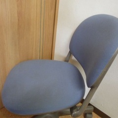 i050133 オカムラ　オフィスチェア 事務椅子　ワークチェアの画像