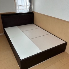 美品！ベッドフレーム（セミダブル）