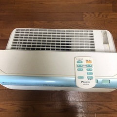 空気清浄機　DAIKIN 2016年製の画像