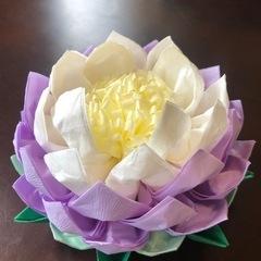 手芸　蓮の花ペーパーフラワー　　　　　　　　　　　お盆にいかがですか？の画像